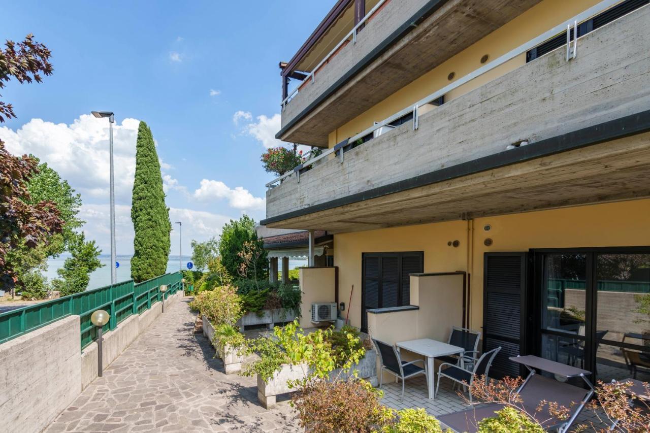 Lake Apartment Primea Sirmione Kültér fotó